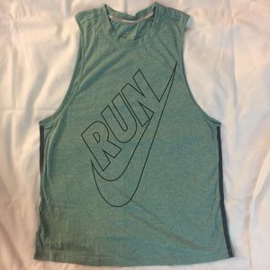 NIKE muscle running tank - green