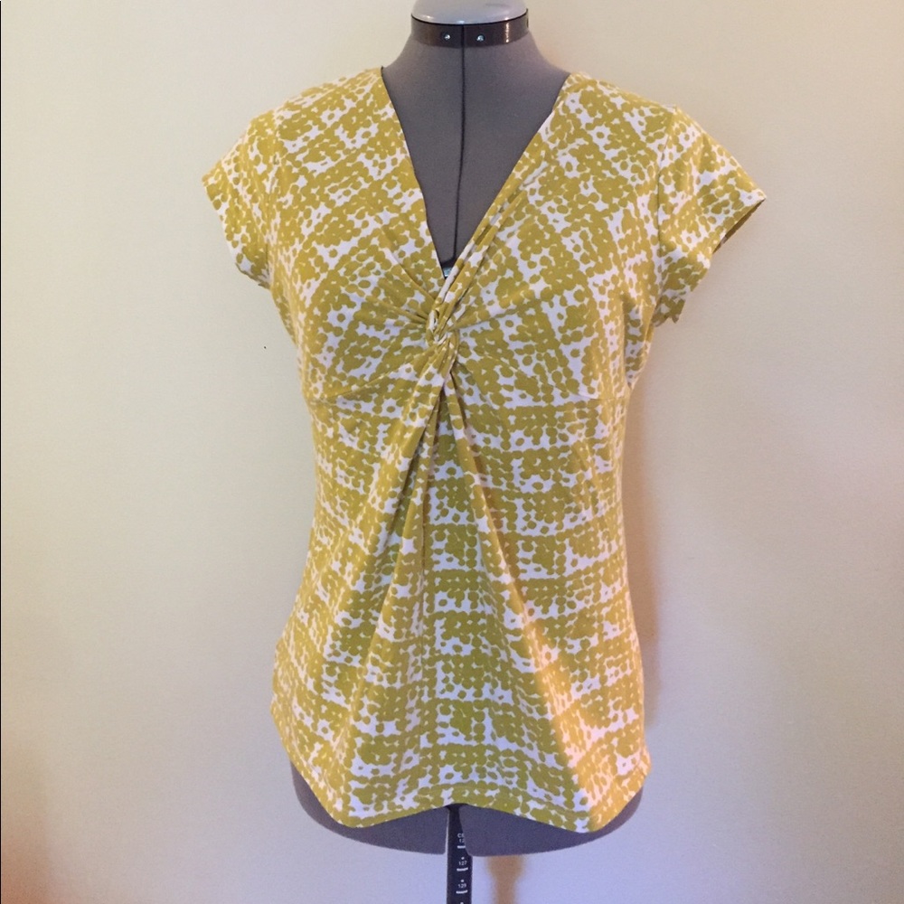 Ann Taylor green print v-neck knot tee. Size M