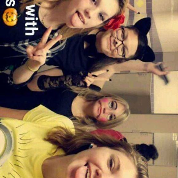 Meet your Posher, Makaylah - Picture 1 of 1