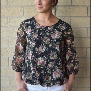 Floral blouse w/ gold zipper