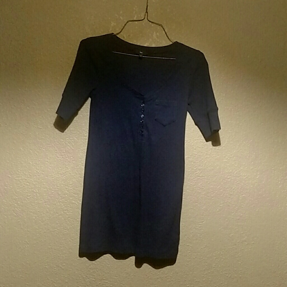 Navy blue top