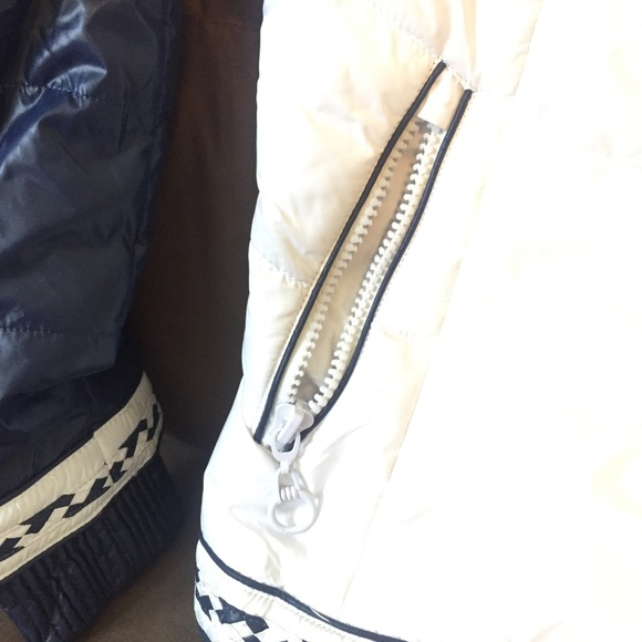 SOLD❗️Fall/winter jacket - Picture 3 of 4