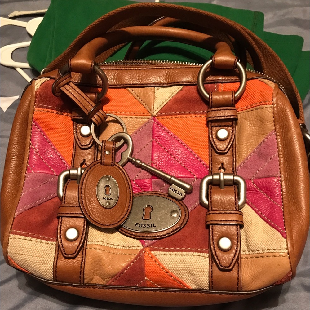 Fossil purse