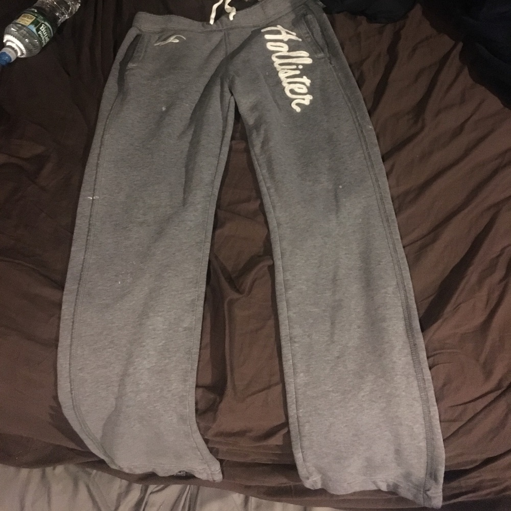 Hollsiter sweats