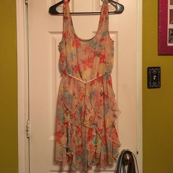 Spring/Summer Dress - Picture 2 of 2