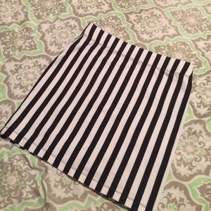 Black & white stripped skirt