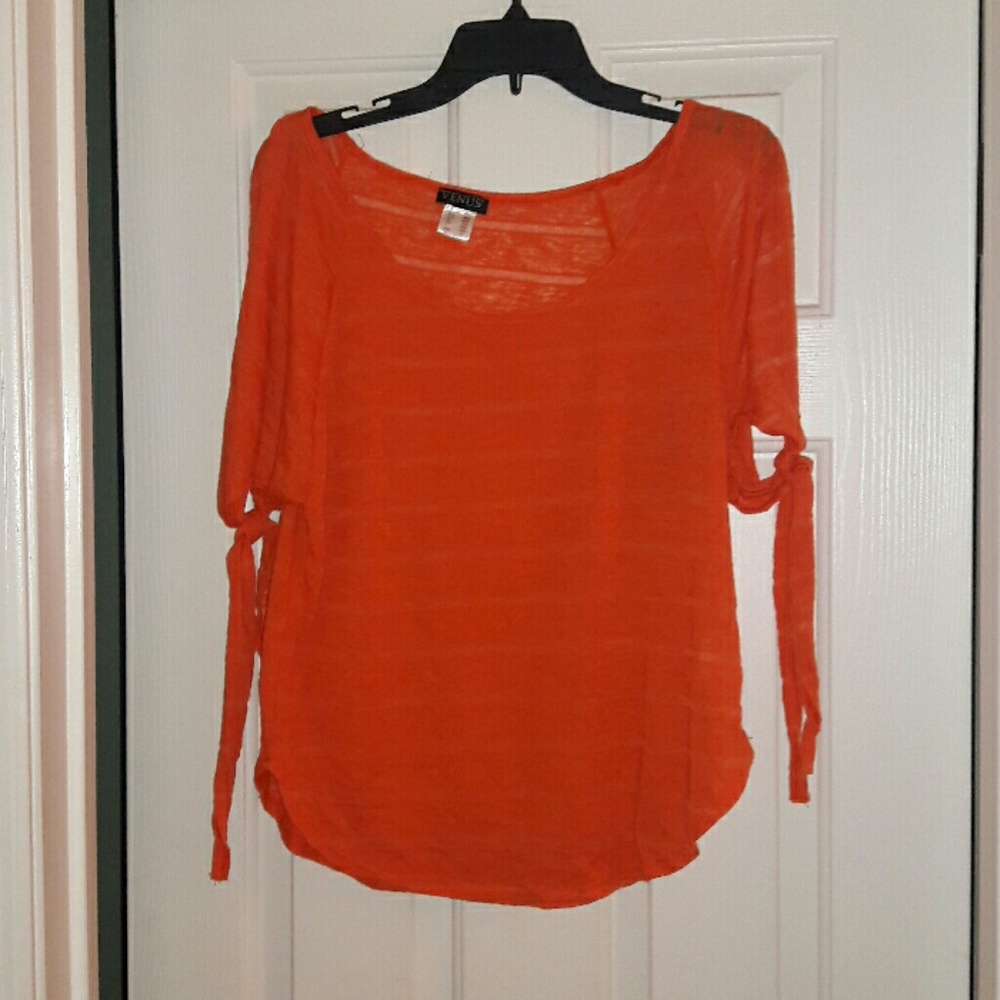 Venus cold shoulder top