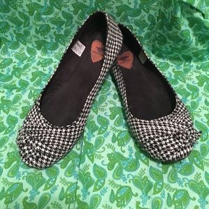 Rocket Dog houndstooth flats