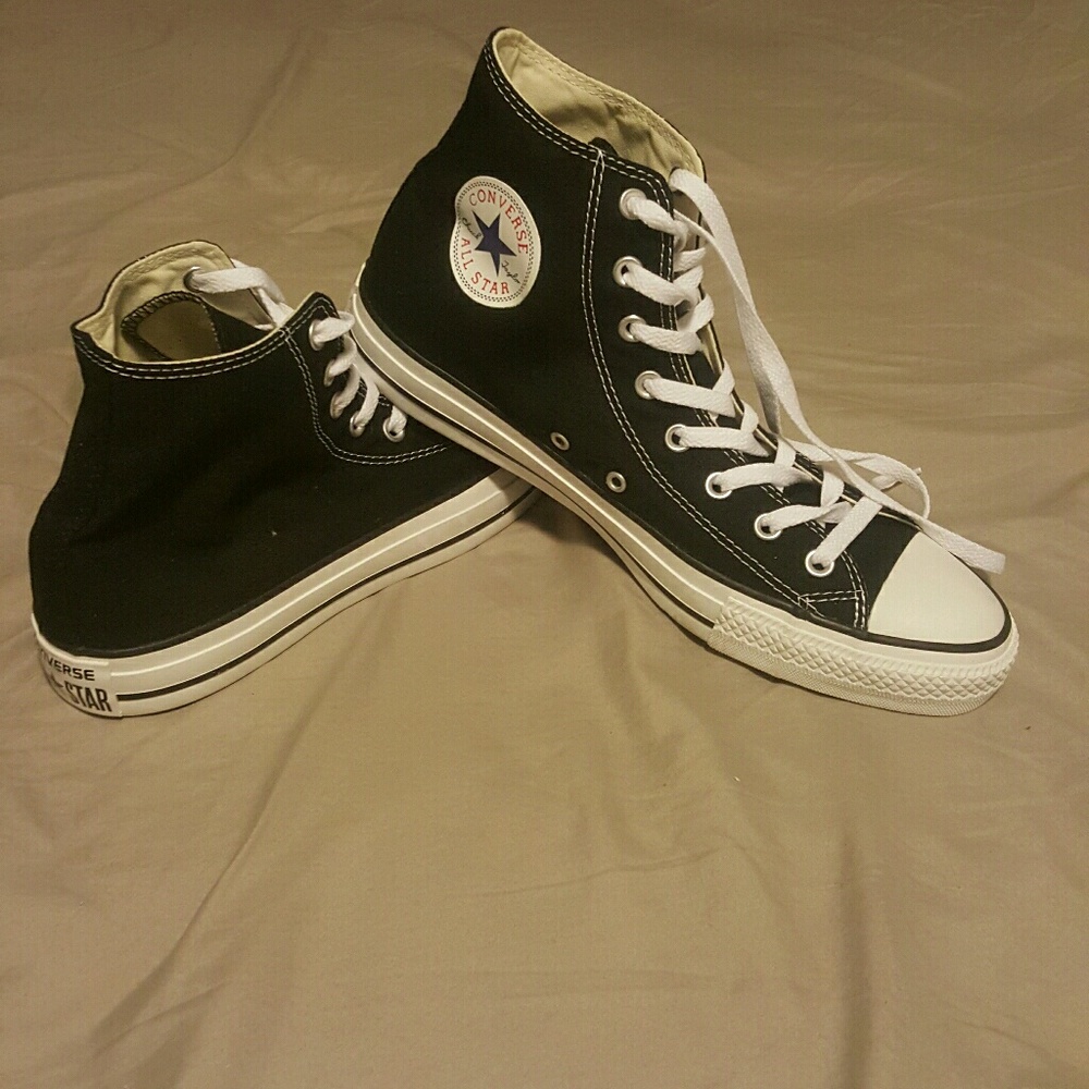 NWOT Black high top converse
