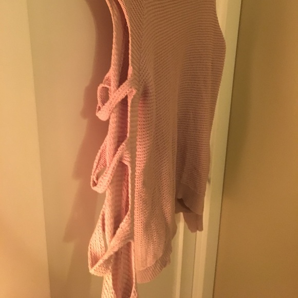 Express light print arm slit knitted sweater - Picture 2 of 2