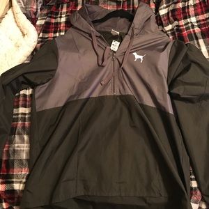 never been worn/windbreaker