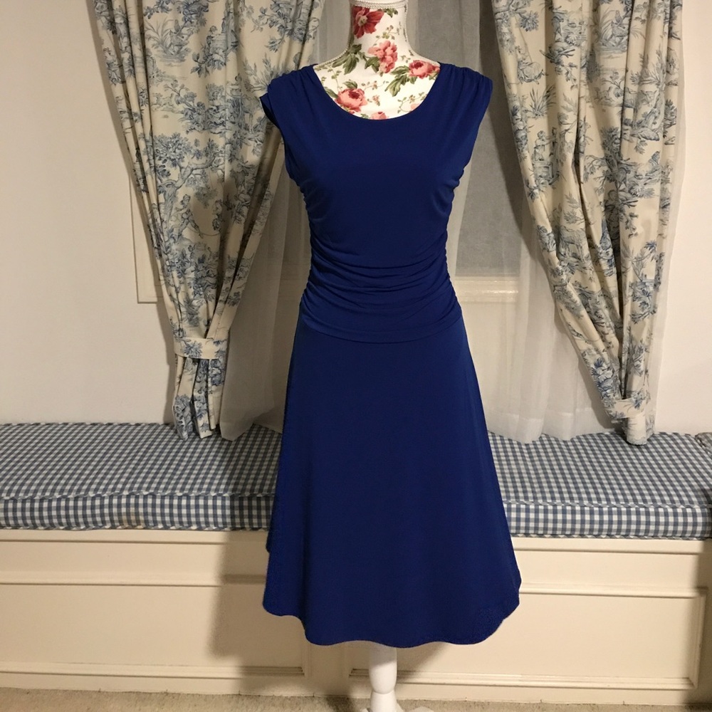 EN FOCUS STUDIO Royal Blue Stretchy Dress - size 8