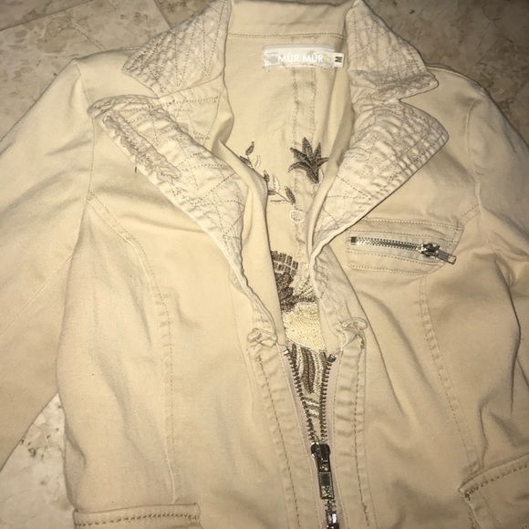 Tan detailed denim jacket - Picture 2 of 4