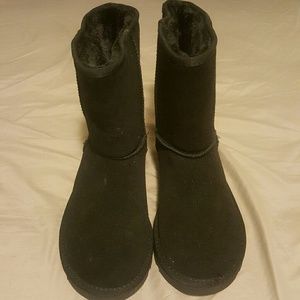 Black FAKE uggs