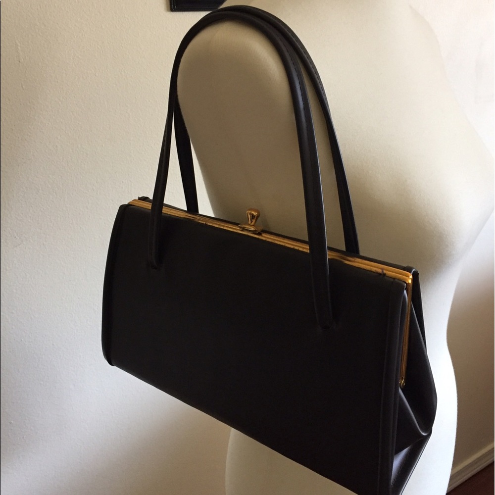 EUC Vintage Classic Kelly Leather Handbag