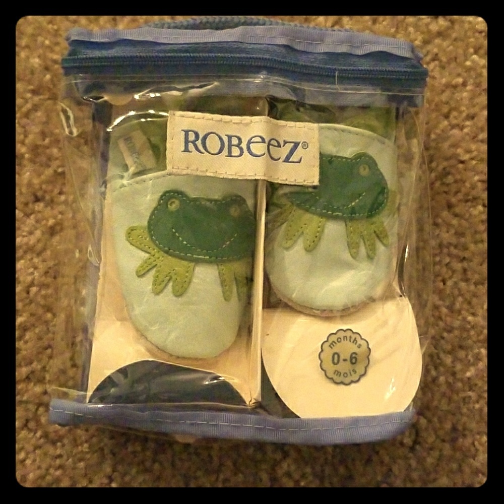 Robeez brand  new shoes