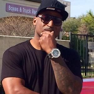 Meet your Posher, Larry