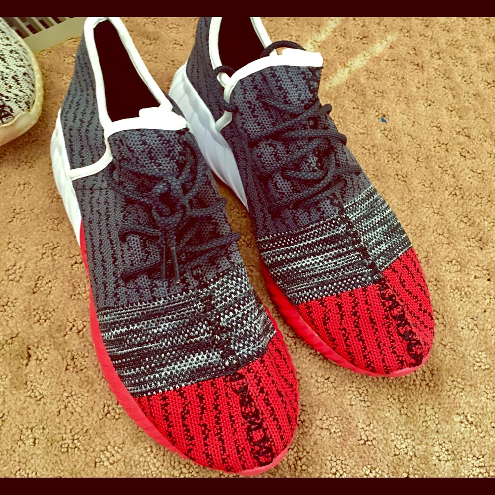 Adidas yezzy