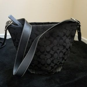 Authentic Coach leather shoulder bag