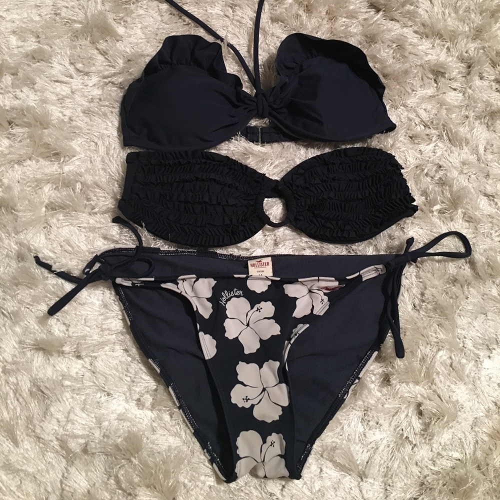 Hollister Bikini with two tops