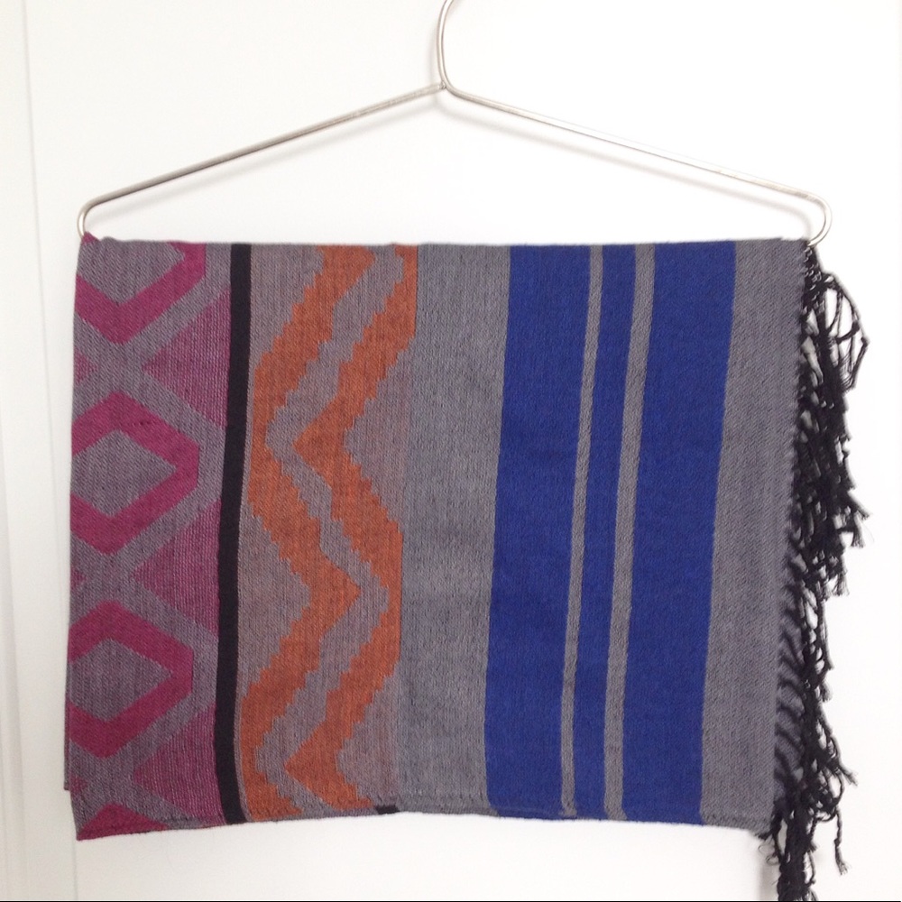 Geometric Aztec Scarf
