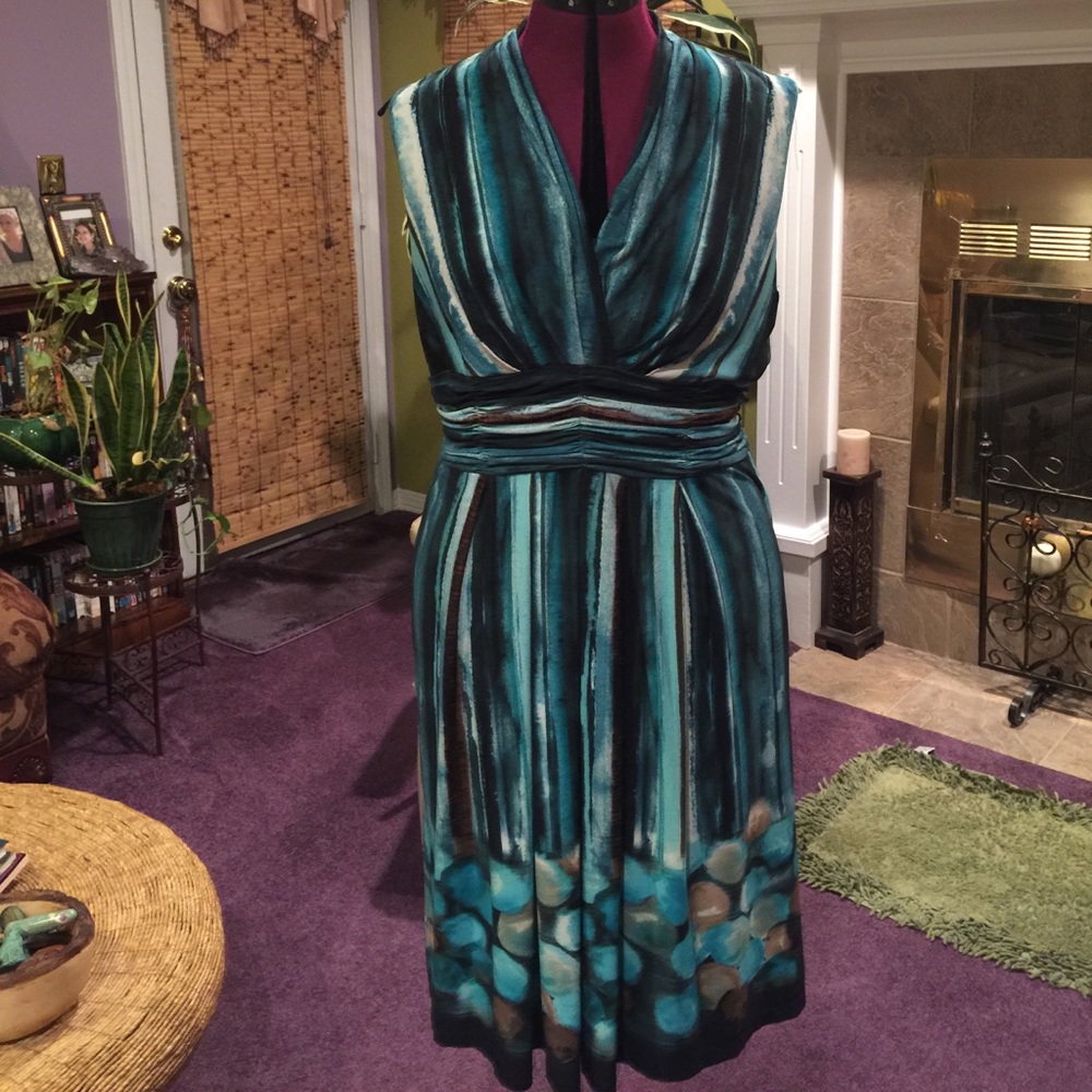 S 💲FIRM - CLOSEOuT size 12 Sandra Darren dress