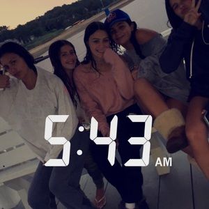 Meet your Posher, Lucia