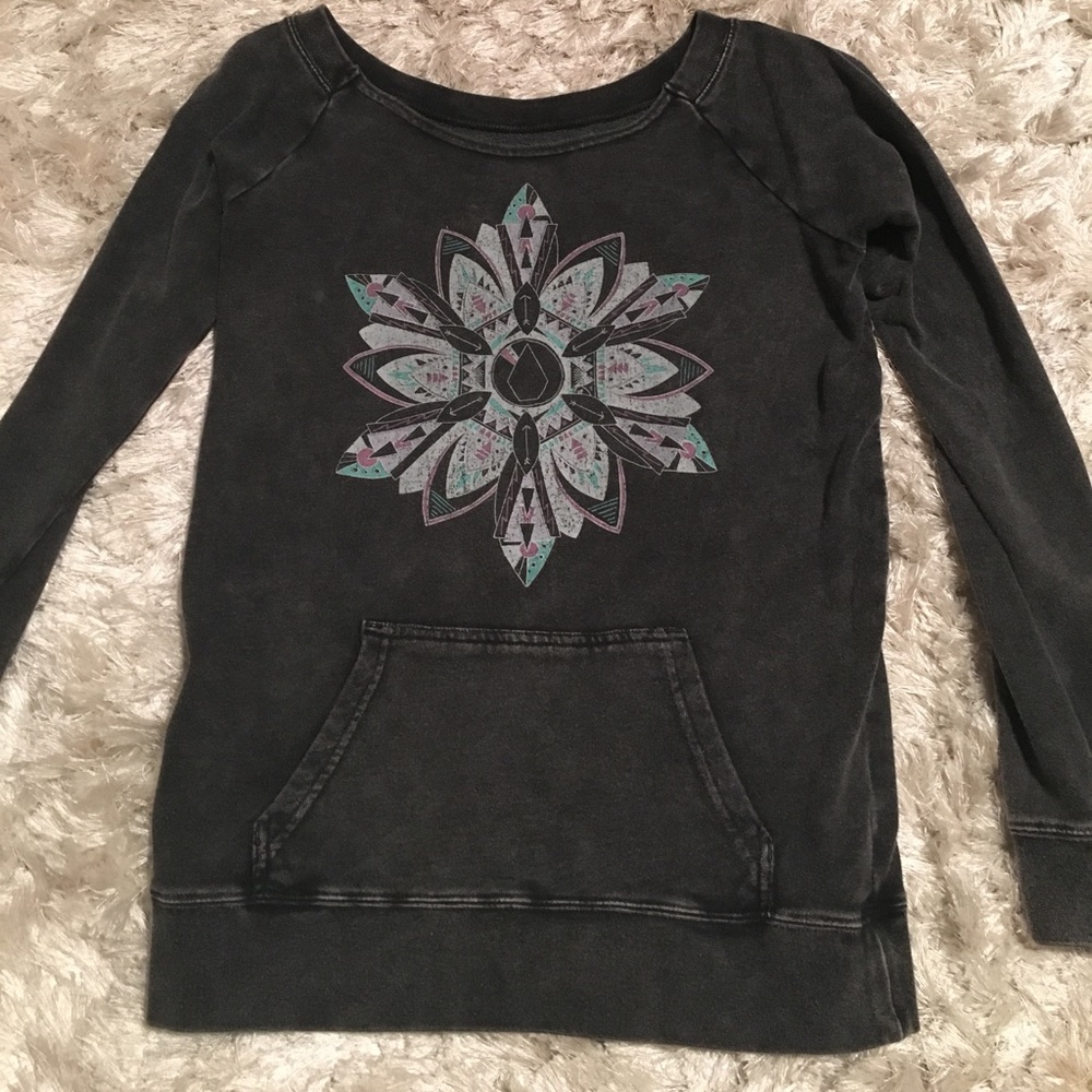 Oversized Volcom sweater/shirt