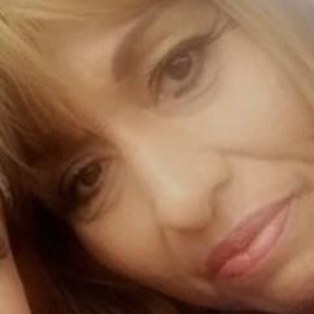 Meet your Posher, Gloria