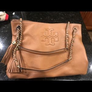 Tan/brown leather Tory Burch 👛