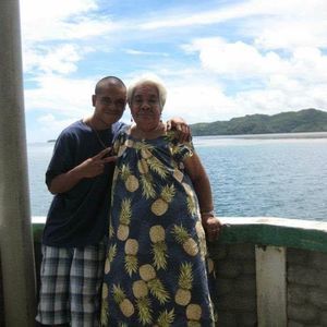 Meet your Posher, Ellis