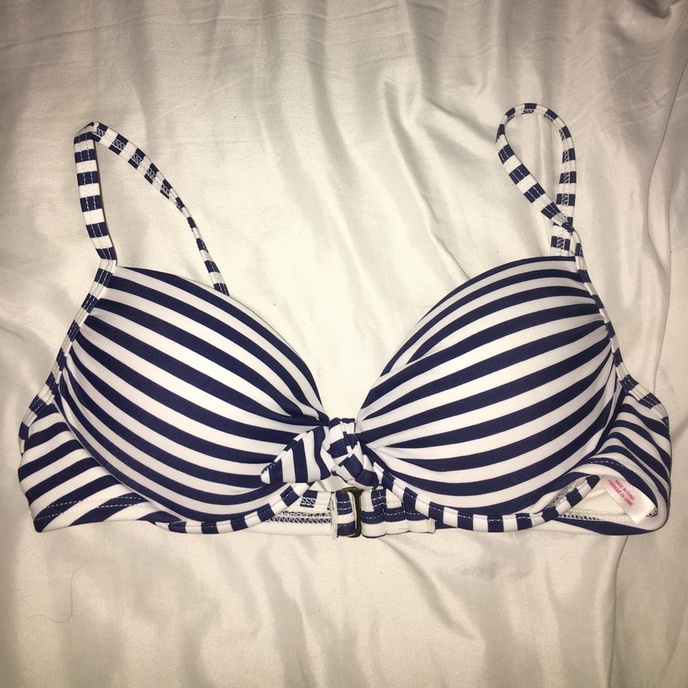 navy blue stripped swim suit