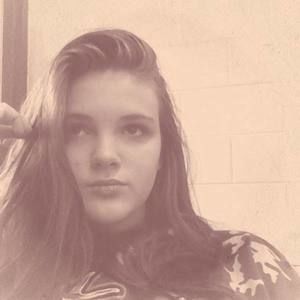 Meet your Posher, Leah