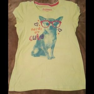 A cute puppy t-shirt