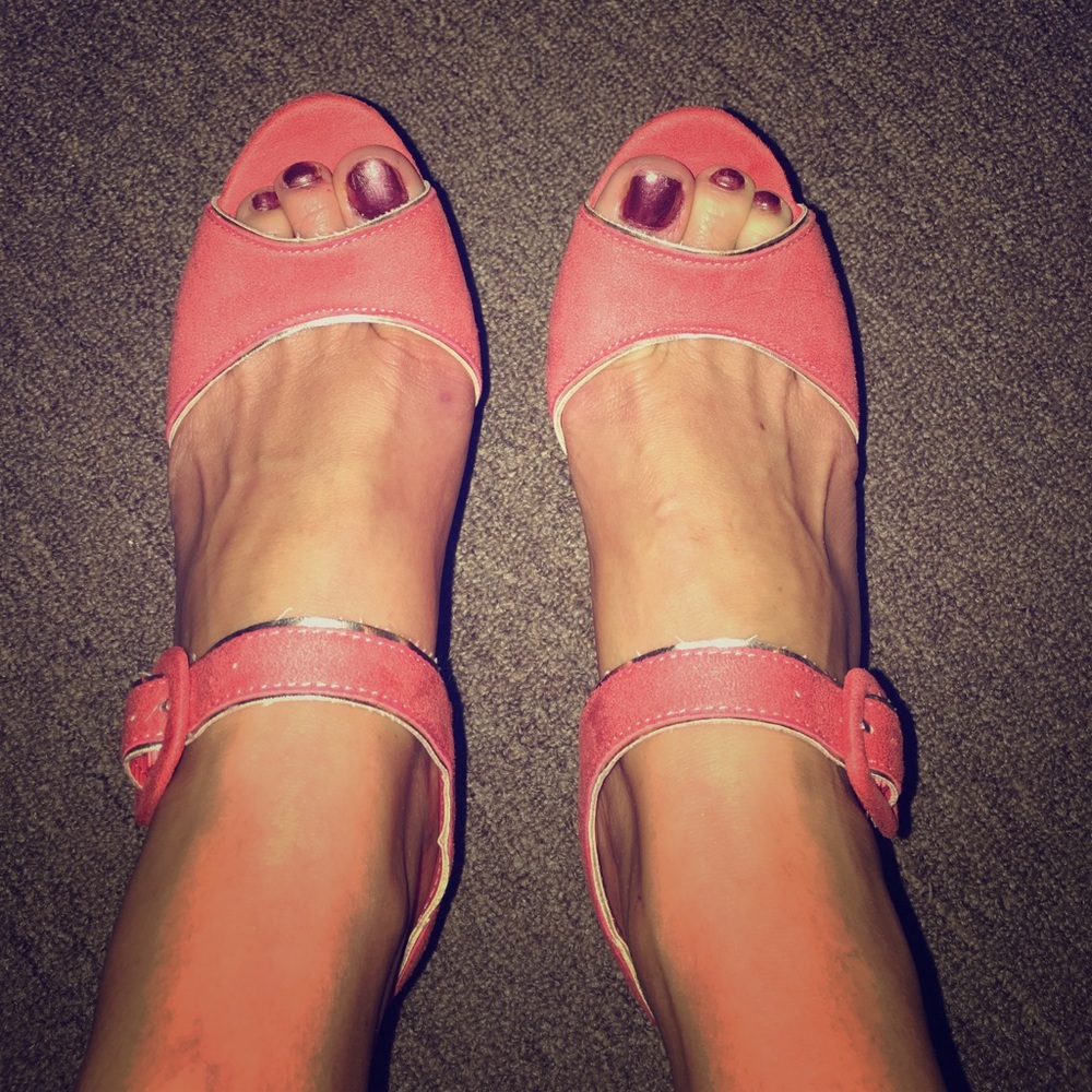 CUTE CORAL HEELS