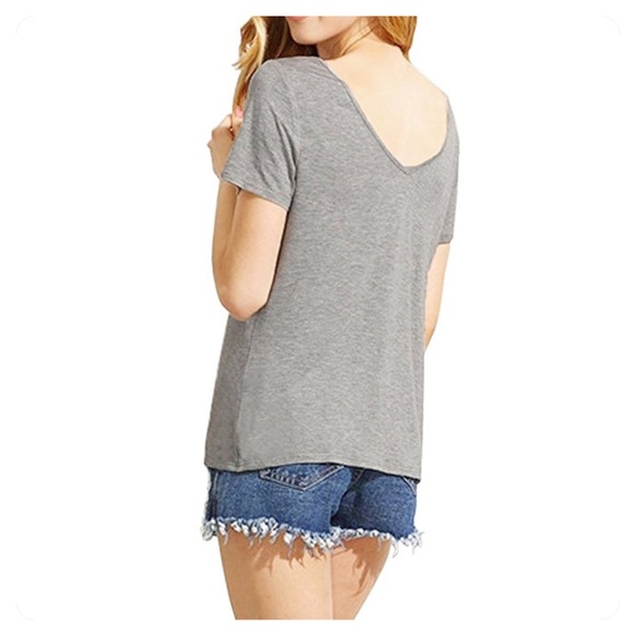 🆕 criss cross fashion tee - Picture 2 of 2