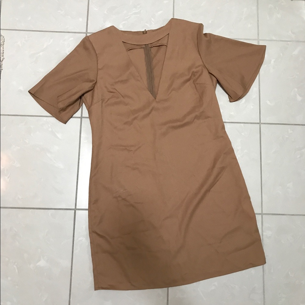 Triangle cut out tshirt dress