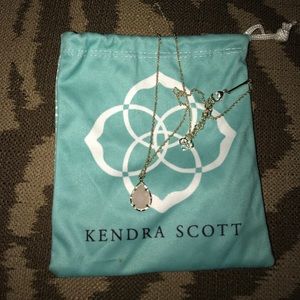 Kendra Scott necklace