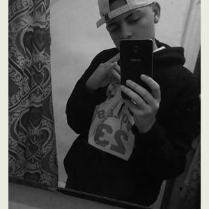 Meet your Posher, Jonathan