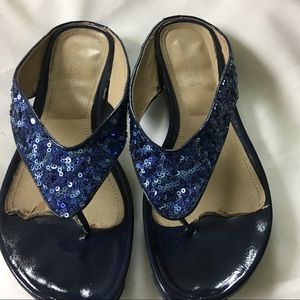 Kenneth Cole blue sequenced thomgs