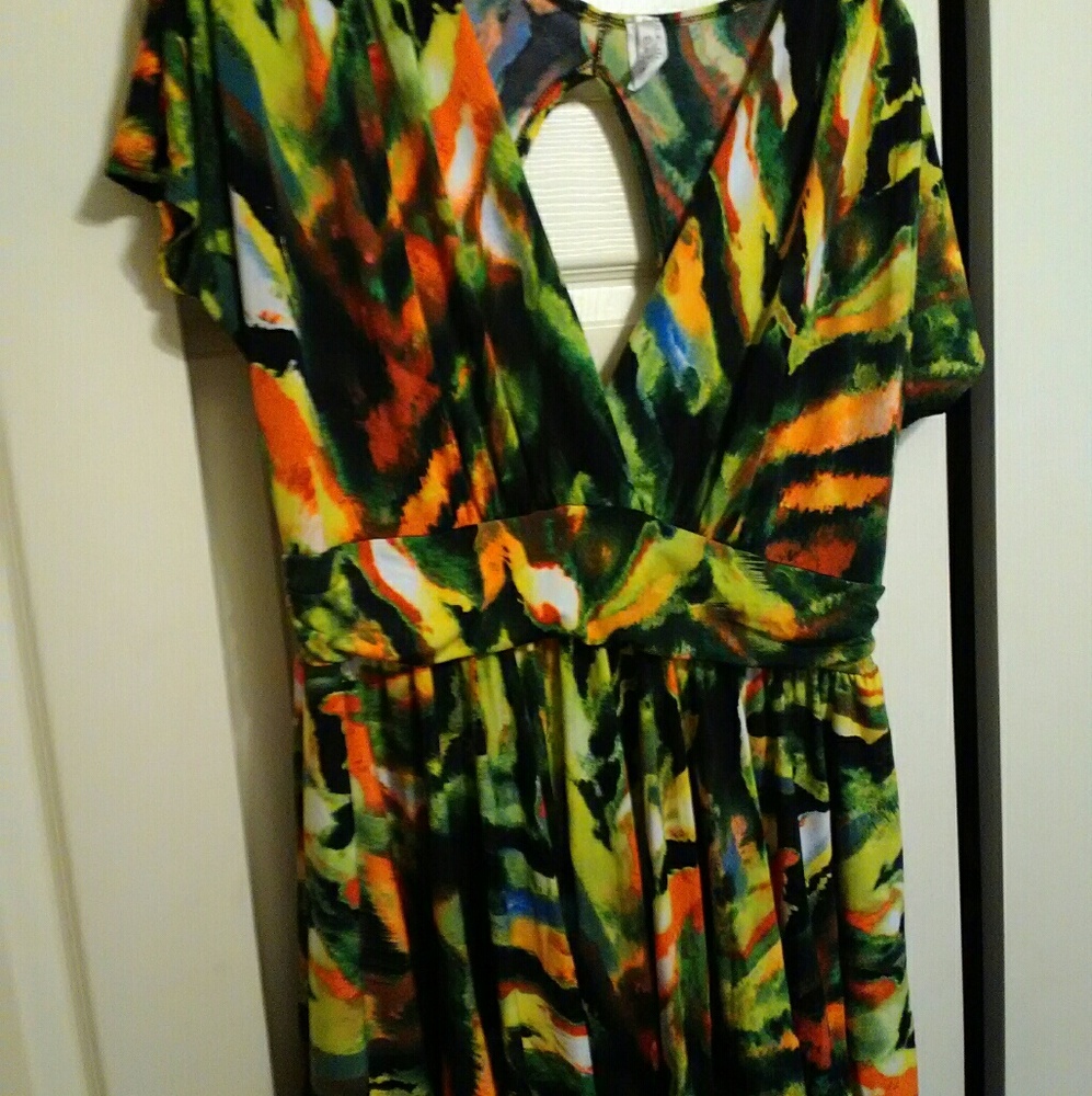 Pretty green yellow dress