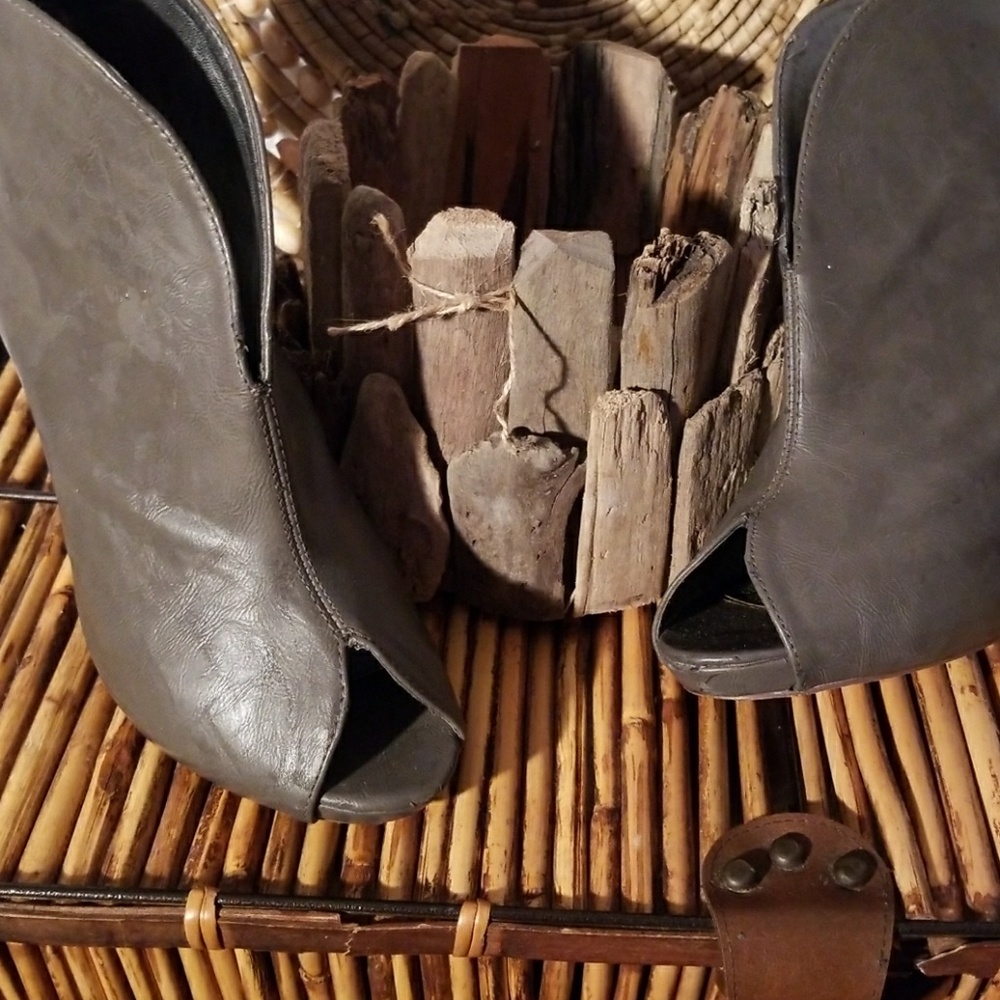 Booties - Picture 3 of 4