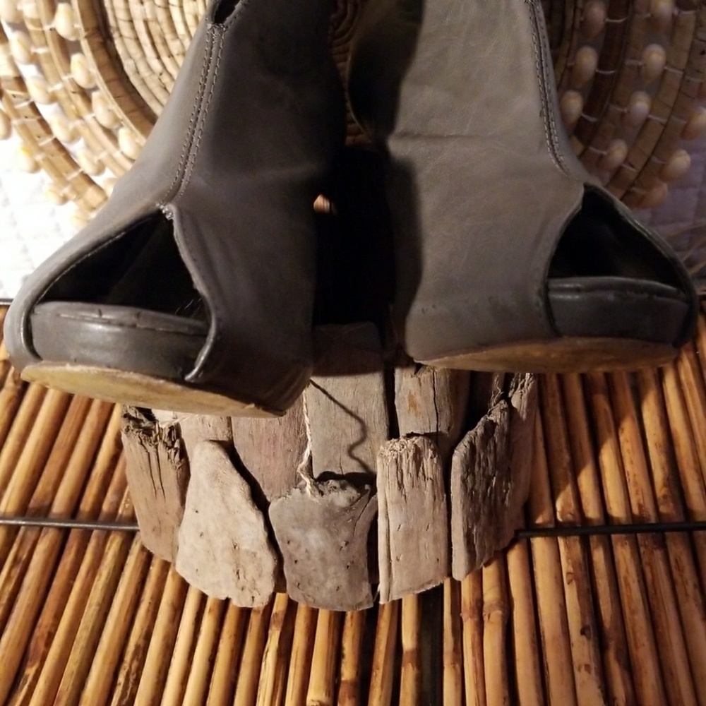 Booties - Picture 4 of 4