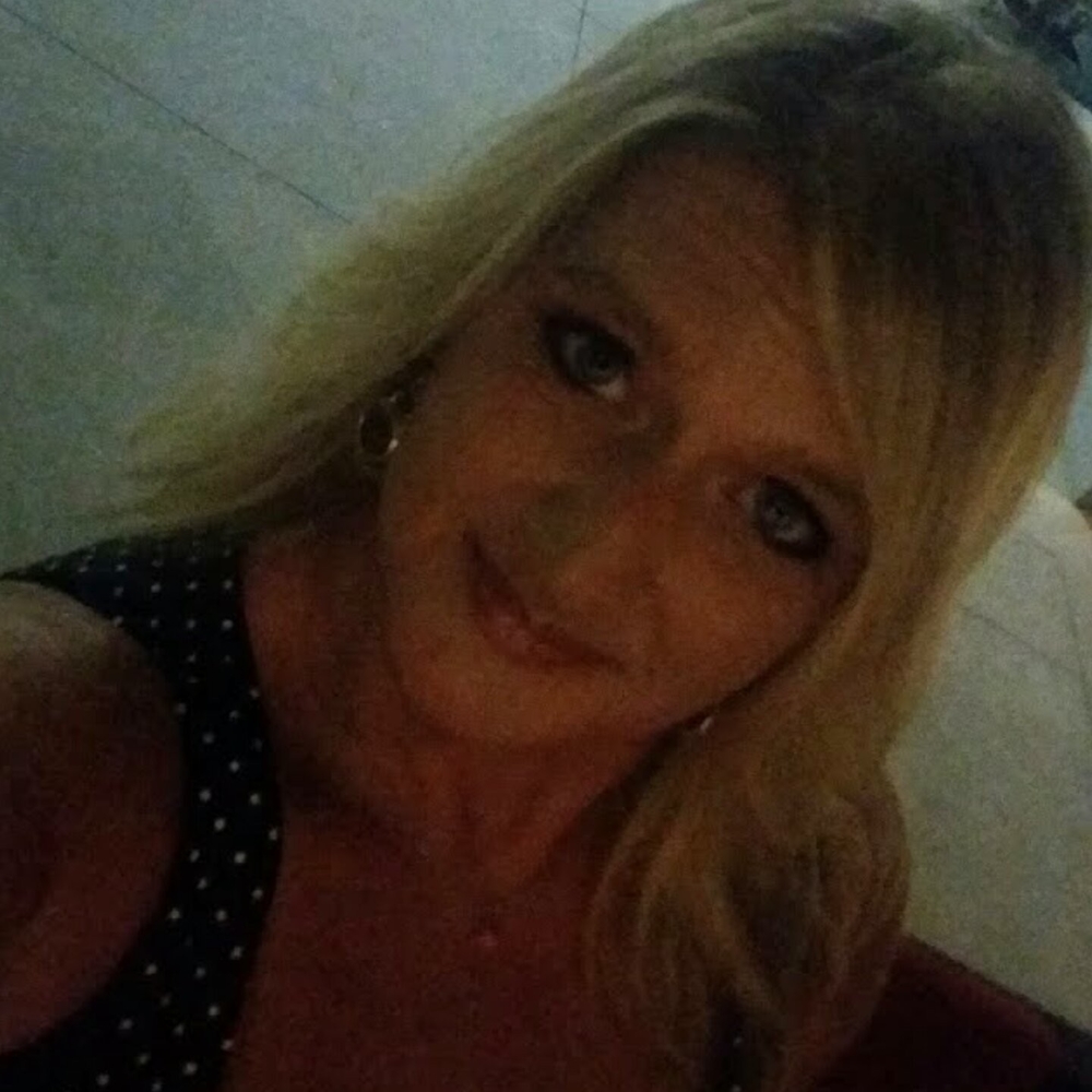 Meet your Posher, Leslie