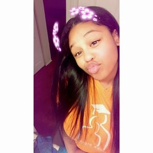 Meet your Posher, Lynnese