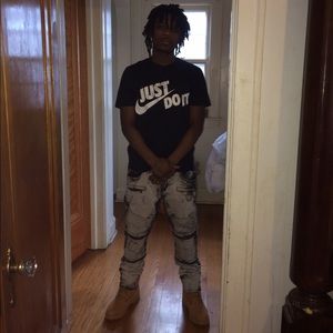 Meet your Posher, Armani