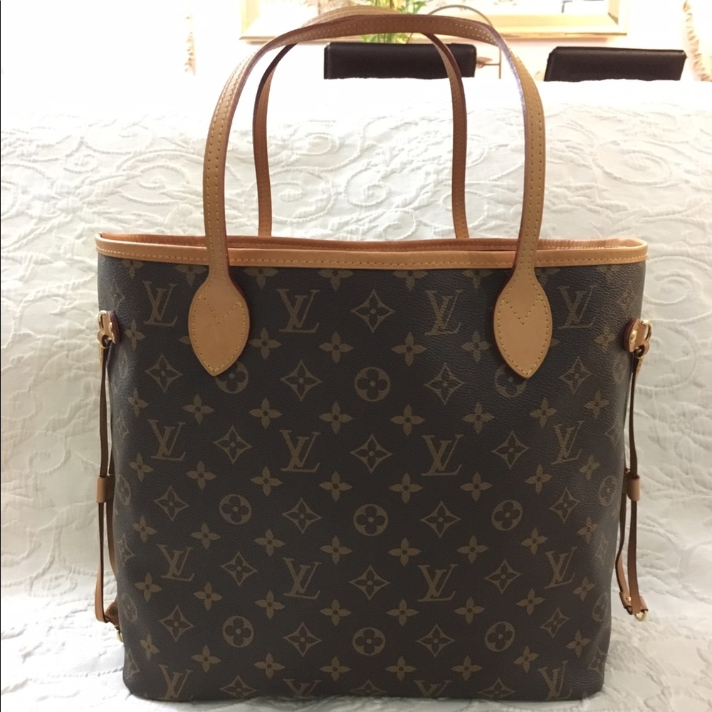 Louis Vuitton Neverfull MM Monogram 2015 SOLD