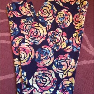 LuLaRoe Disney Watercolor Roses TC