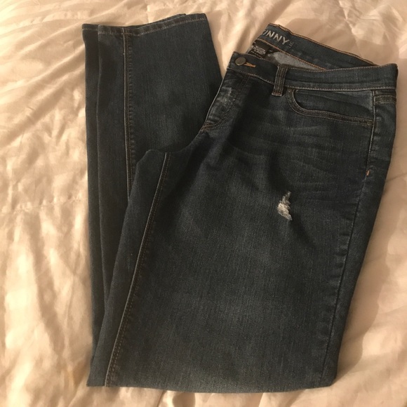 New York & Company Denim - Low Rise Skinny Jeans Sz 8