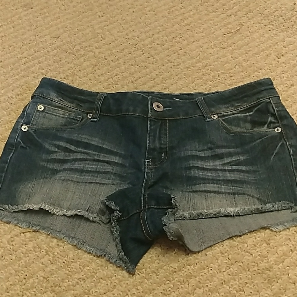 celebrity pink jean shorts